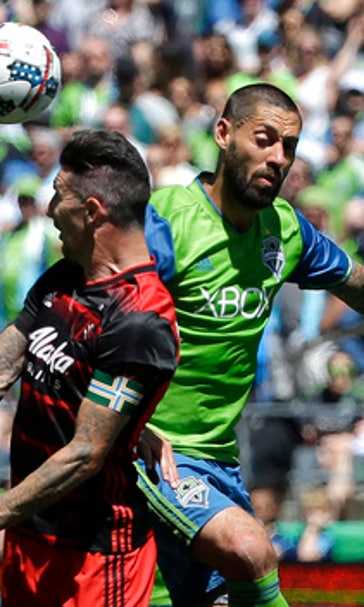 Dempsey closes in on Donovan's US national team goals record